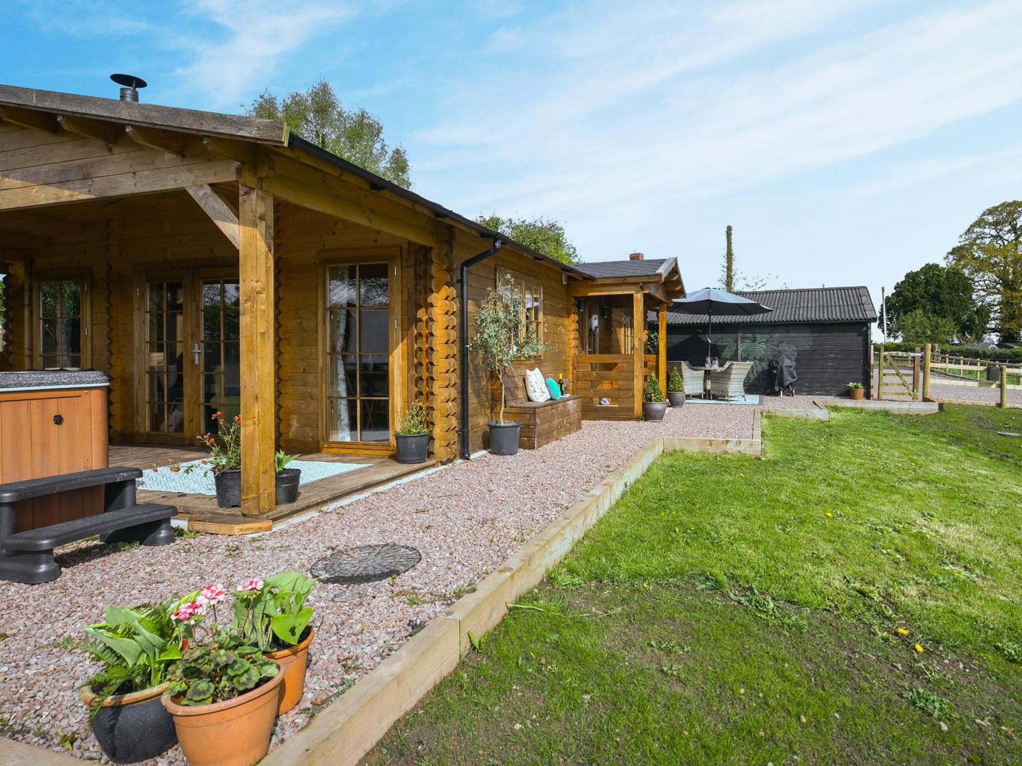 Stable Lodge At Greenacre Bromyard Exterior photo